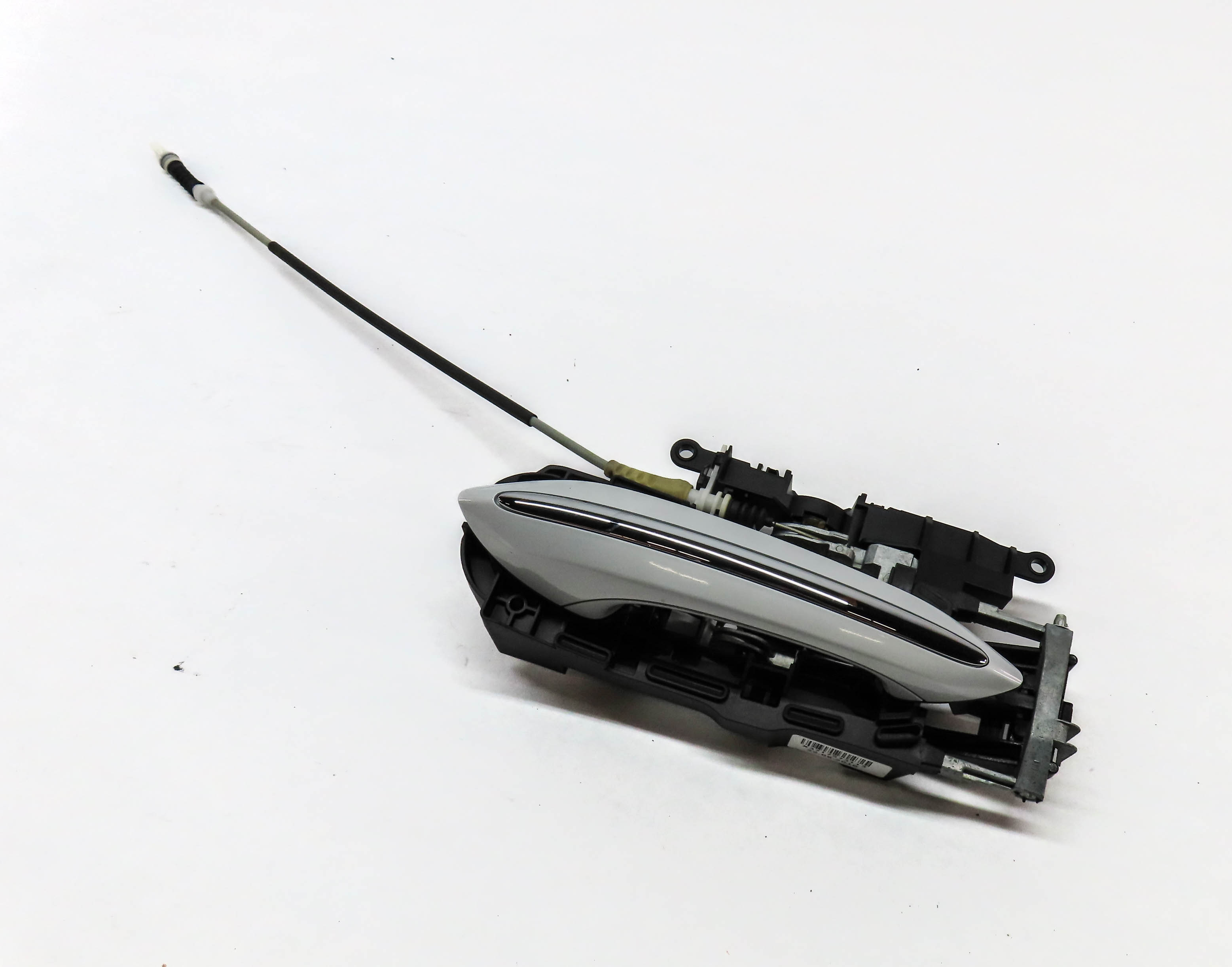 09-15 BMW 740i 750i 760i (F01 F02 F04) LEFT REAR EXTERIOR DOOR HANDLE(White) — exact item pictured